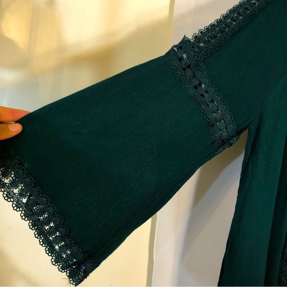 Valerie Stevens Emerald Green Cold Shoulder Peasant Blouse - Picture 7 of 12